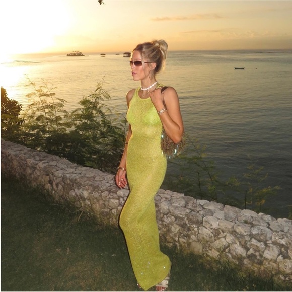 Asta Resort Natalia Dress Chartreuse Sequin - Picture 1 of 14